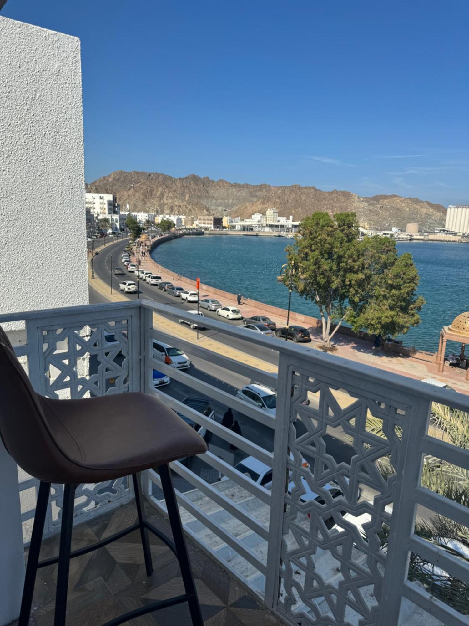 Muttrah Souq And Sea View Apartment Маскат Екстериор снимка