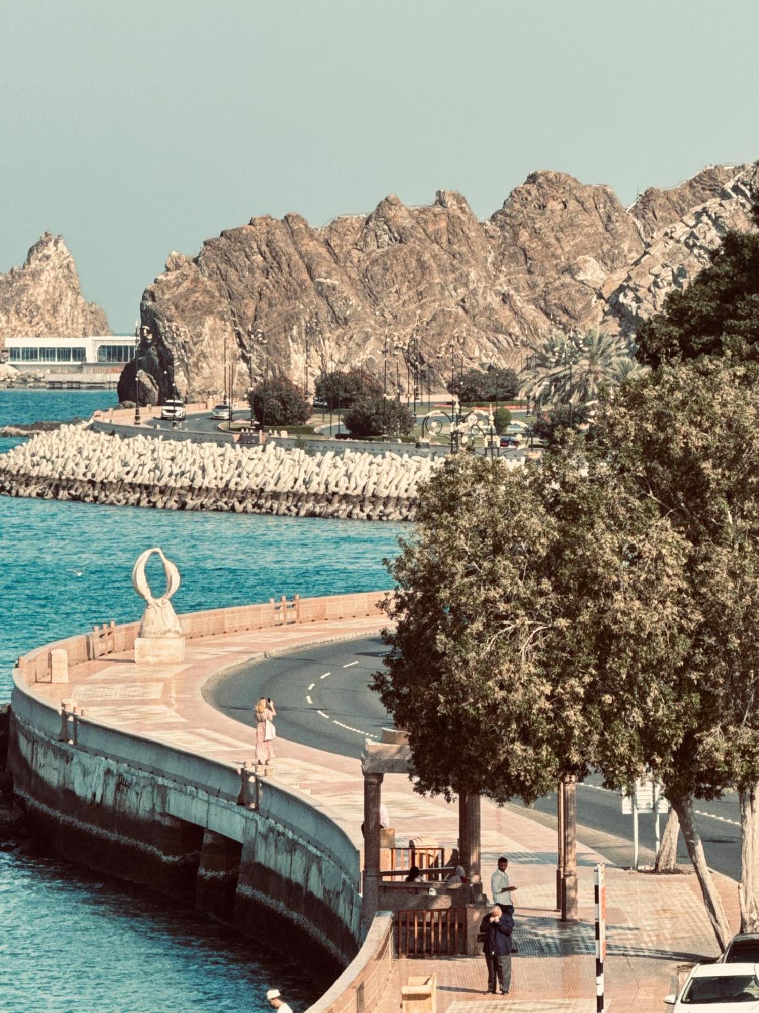 Muttrah Souq And Sea View Apartment Маскат Екстериор снимка